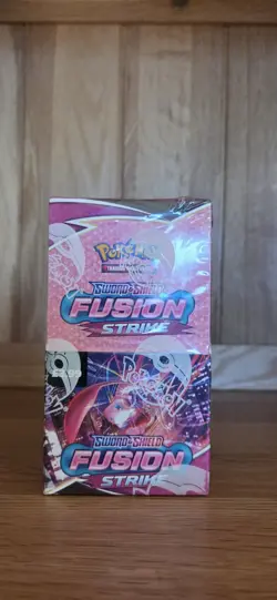 Fusion Strike Half Booster Box x1 – New Sealed - Pokemon TCG Card Rare 18 packs - Image 1