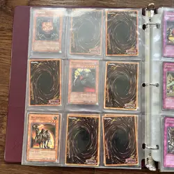 Binder Of Vintage Yu-Gi-Oh! Cards - Blue Eyes, Red Eyes, Dark Magician ++ - Image 5