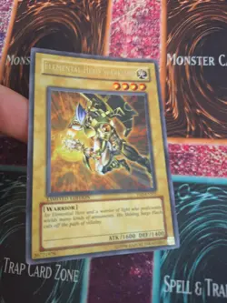 Yugioh Elemental HERO Sparkman YSD-EN001 Ultra Rare Limited Near Mint - Image 2