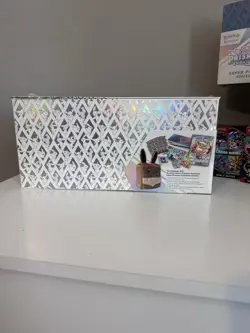 Pokemon TCG Prismatic Evolutions Super-Premium Collection Box Eevee Special Ed - Image 3