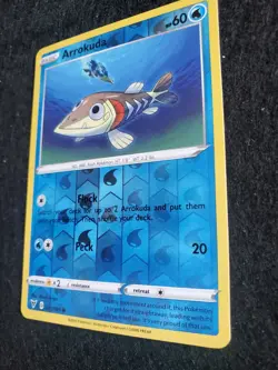 Arrokuda 41/185 Vivid Voltage Set Reverse Holo Card - Image 3