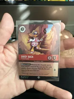 Daisy Duck - Trendy Traveler 216/204 Epic Foil Wilds Unknown NM Disney Lorcana - Image 1