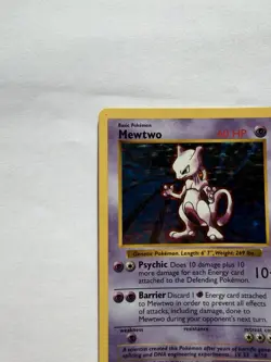 Pokemon TCG Base Set (Shadowless) Mewtwo 010/102 Holo Rare ENG 60 HP - Image 2