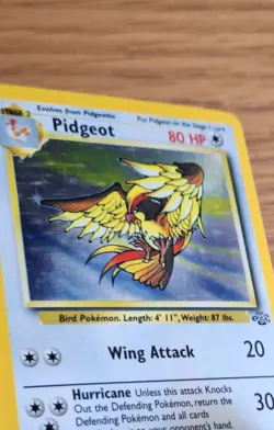 Pokemon TCG Pidgeot 8/102 Base Set Holo Rare 1999 English 80 HP WOTC - Image 4