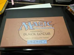 Pinfinity Magic The Gathering Black Lotus MTG 30th Anniversary AR Pin & Lanyard - Image 1