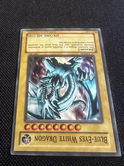 Yugioh! Blue-Eyes White Dragon SKE-001 Super Rare 1st Edition NM - Image 2