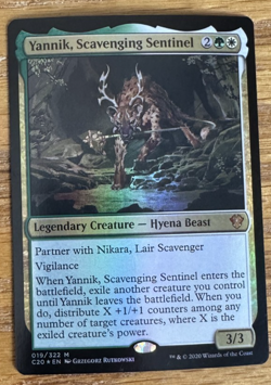 MTG Commander 2020, Yannik, Scavenging Sentinel - Foil - Image 1