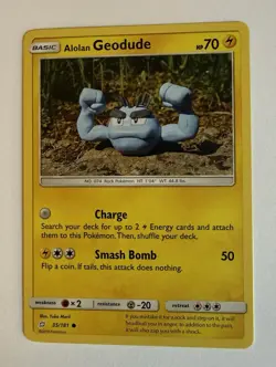 Alolan Geodude 35 35/181 SM Team Up Pokemon LP - Image 1