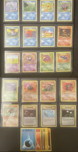 Pokemon TCG Fossil 26 Card Bundle WOTC 1999 Vintage LP Non Holo Lot Top Loaders - Image 1