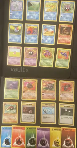 Pokemon TCG Fossil 26 Card Bundle WOTC 1999 Vintage LP Non Holo Lot Top Loaders - Image 5
