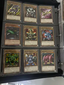 Yugioh binder collection more than 500 cards - Image 3