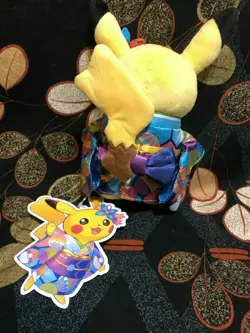 Kanazawa’s Pikachu Pokemon Center Japan Promo 2020 144/S-P & PLUSH & Pin Badge - Image 2