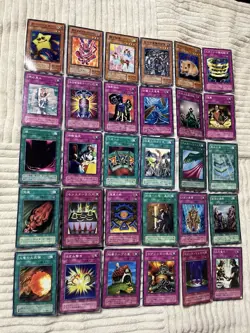 vintage japanese yugioh 30 Card lot - Image 1