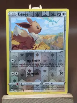 Eevee 125/203 Common Evolving Skies Pokemon Reverse Holo MP - Image 1