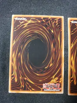 2x Yugioh! LP Blue-Eyes White Dragon - KACB-EN001 - Ultra Rare Lightly Played - Image 4