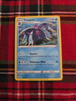 DARKNESS ABLAZE SET TOXAPEX POKEMON CARD 052/189 NM/M - Image 1