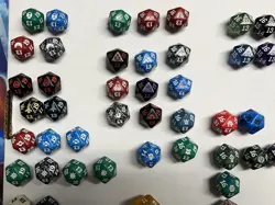 Lot of (48) MTG Magic the Gathering Spindown D20 Dice Various Sets - Image 3
