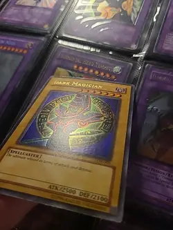 Yu-Gi-Oh! Dark Magician Legend of Blue Eyes White Dragon LOB-005 Unlimited - Image 2