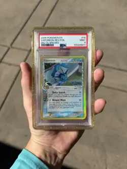 PSA 9 MINT Pokemon Vaporeon Reverse Holo Rare 2005 ex Delta Species #18/113 - Image 1