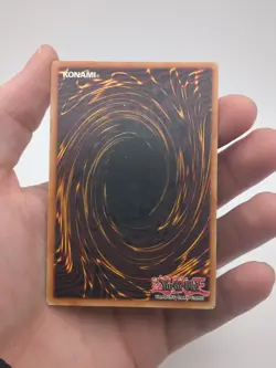 Konami Yu-Gi-Oh! Blue-Eyes White Dragon SKE-001 Ultra Rare Foil Unlimited - Image 2