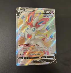 Pokemon TCG Sylveon V 183/203 Evolving Skies Ultra Rare Holo Full Art 200HP - Image 1