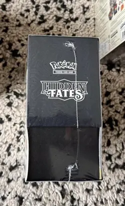 Pokemon Hidden Fates Elite Trainer Box ETB - SEALED - *SLIGHT DAMAGE* Brand New - Image 2