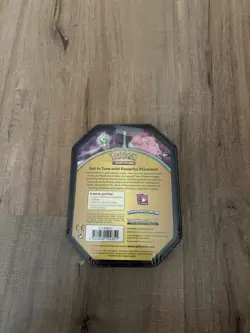 Pokemon Strong Bonds Tin / Gardevoir - Image 2