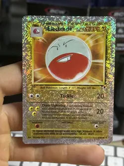 Electrode 22/110 Legendary Collection 2002 Reverse Holo Pokemon Card TCG - Image 3