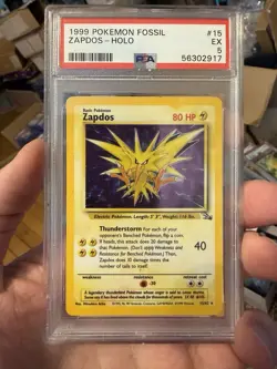 1999 Pokemon Fossil #15 Zapdos Holo PSA 5 - Image 1