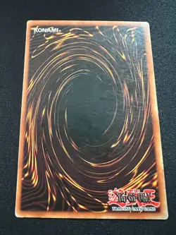 Yu-Gi-Oh! Dark Magician (MP/HP) BPT-001 2002 Collectors Tin Limited Edition RARE - Image 2