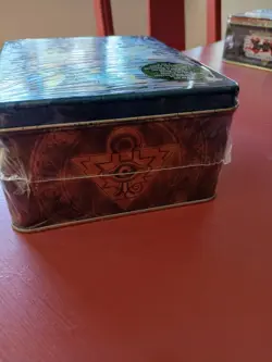 1996 YuGiOh Collector Tin, Seto Kaiba/XYZ Dragon Cannon MINT Factory Sealed - Image 4