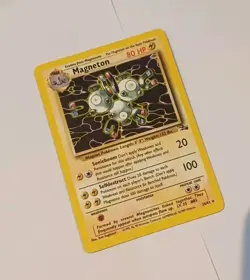 Pokemon TCG Magneton 26/62 - Fossil set Non Holo Card Vintage 1999 WOTC NM - Image 1