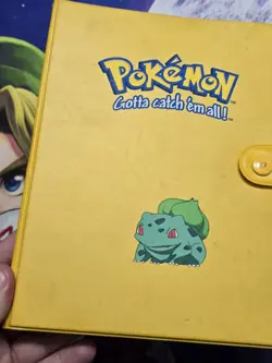 🔥1999 Vintage Pokemon Yellow Bulbasaur Binder With 30 4-Pocket Plastic 120ct - Image 2