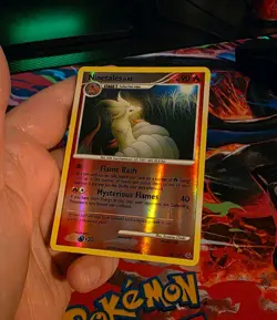Ninetales 36/127 Reverse Holo Rare Diamond & Pearl Platinum Near Mint Pokemon - Image 1