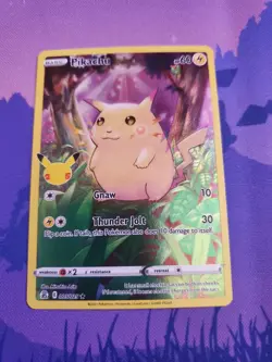 Pikachu 005/025 Celebrations Holo Full Art Pokemon Card - Image 1