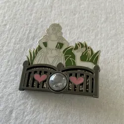Disney Snow White A Piece Of Disneyland History LE 2000 pin - Image 5