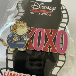 Disney DSF DSSH Zootopia Officer Clawhauser XOXO Valentine's Day 2025 LE Pin - Image 3