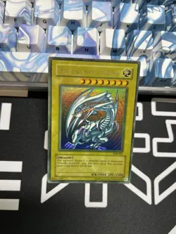 YuGiOh Blue Eyes White Dragon SDK-001 FADED Misprint Ultra Rare - Image 2