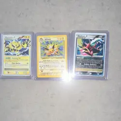 Pokemon TCG 3-Card Lot Electivire LV.X Jolteon Darkrai LV.X Holo English - Image 1