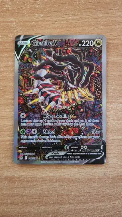 Giratina V 186/196- Lost Origin - Pokemon TCG Card - NM/M - Image 1