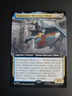 Taskmaster, Mercenary Mimic (Extended Art) Rare MTG Marvel Super Heroes - Image 1