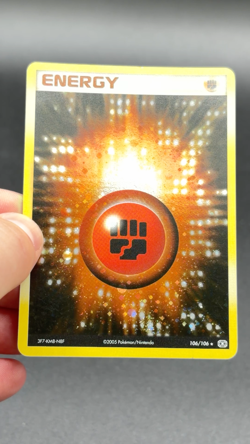 FIGHTING ENERGY LP 106/106 HOLO RARE EMERALD POKEMON - Image 2