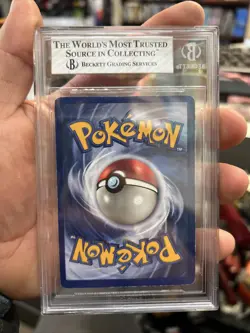 BGS 6 Machamp 1st Edition 8/102 Base Set Holo Pokemon 1999 - Image 2