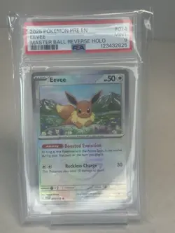 2025 POKEMON PRE EN-PRISMATIC EVOLUTIONS MASTER BALL REVERSE HOLO EEVEE PSA 9 - Image 1
