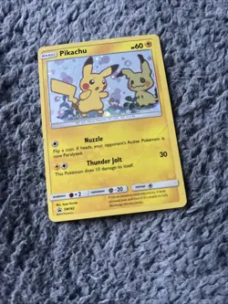 Pikachu SM162 Holo Promo Pokemon TCG Card 2019 - Image 1