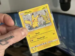 Pokemon Pikachu TCG Sun Moon Black Star Promo Holo Card SM162 - Image 1