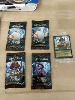 Disney Lorcana Trading Card Game Azurite Sea - Stitch Collector's Gift Set.. New - Image 3