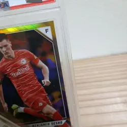 Topps Chrome UCL Benjamin Sesko PSA 10 Purple Gold Star Ball Card 2021-22 - Image 5