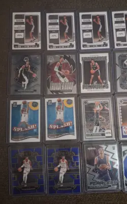 Victor Wembanyama 20XCard Lot All Rookie Cards Invest $200 - Image 3