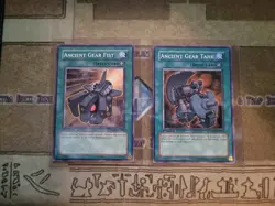 YUGIOH ANCIENT GEAR FIST + ANCIENT GEAR TANK SD10 COMMON 1ST ED NM - Image 1